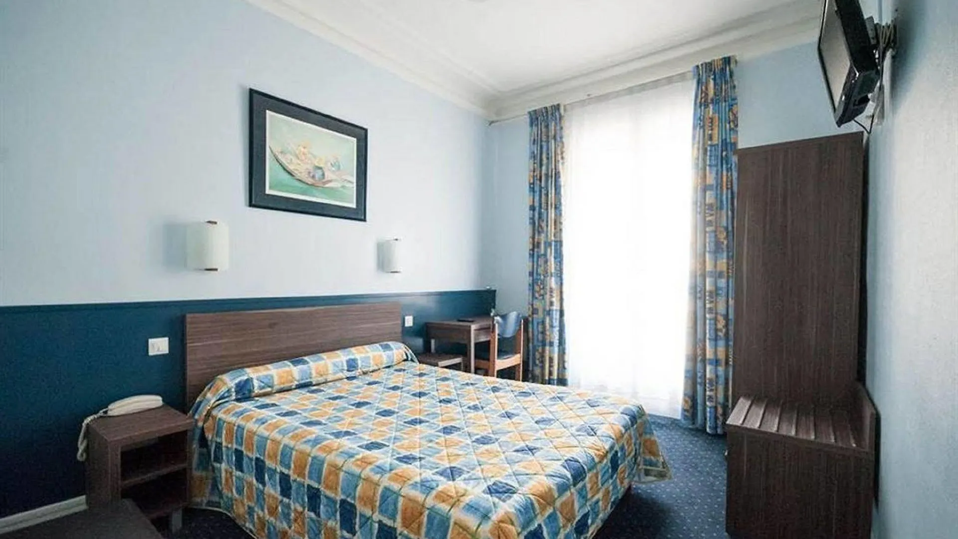 Hotel Ibis Styles Gare De Lyon Bastille 3*